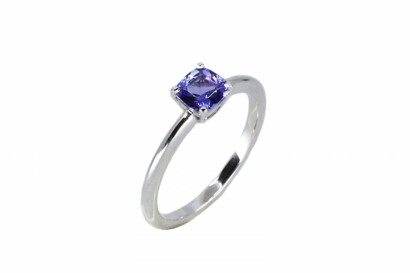 Bague or jaune, mahe&virgile, création, tanzanite, pierre de couleur, bordeaux, le bouscat, andernos, mérignac, acheter, unique, joaillier, cadeau, femme, bague, bijoux