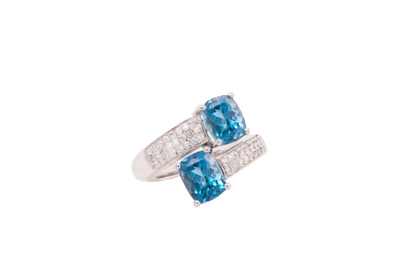 Bague or blanc, diamants et topazes london blue