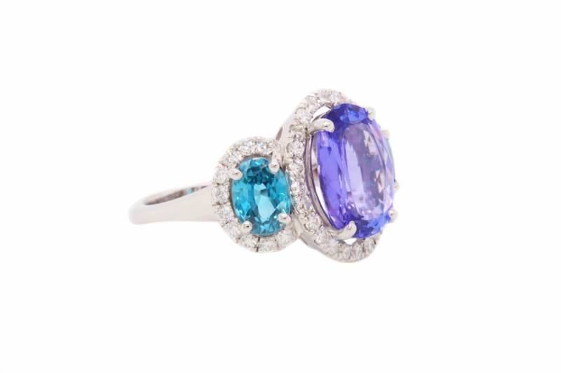 Bague zircon, tanzanite, diamants, or blanc, création, bordeaux, bague unique, fiançailles, paris, unique, pierres de couleurs, andernos