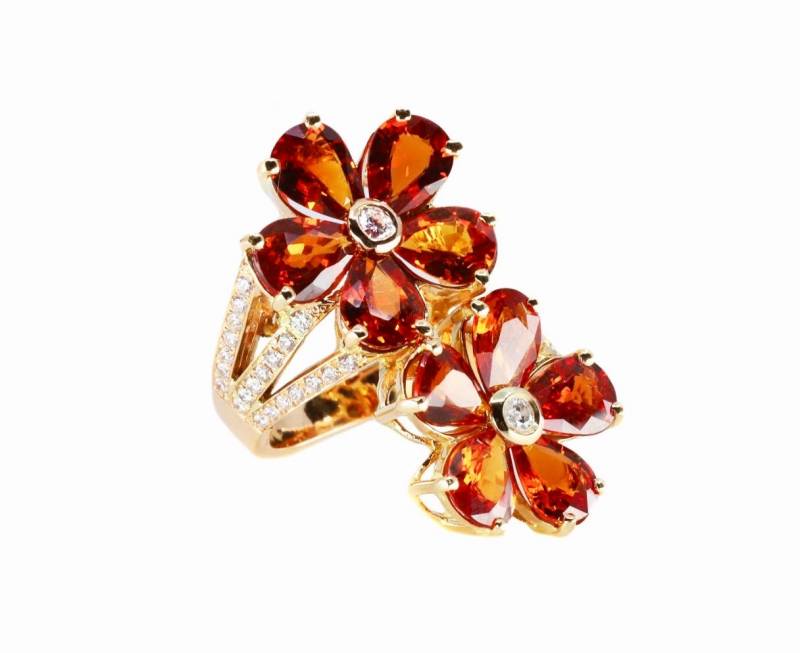 Bague fleur, saphirs oranges, et diamants, elen larcebeau, créations uniques, acheter bague fiançailles, demande, artisan joaillier