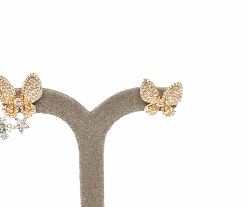 Boucles d'oreilles diamants, elen larcebeau, joaillier, joaillerie, acheter, unique, or rose, or blanc, diamants, papillon, bordeaux