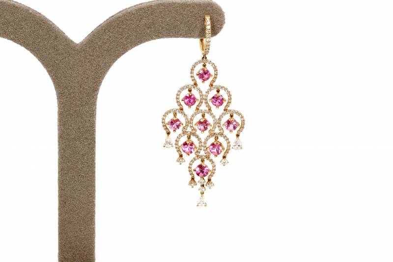 Boucles d'oreilles saphirs roses et diamants, création, elen larcebeau, unique, joaillier, bordeaux, or rose, diamants, acheter, femme, fiançailles, cadeaux, création, pièces unique