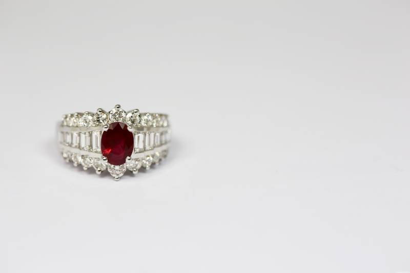 Bague rubis et diamants Bordeaux Pessac Mérignac