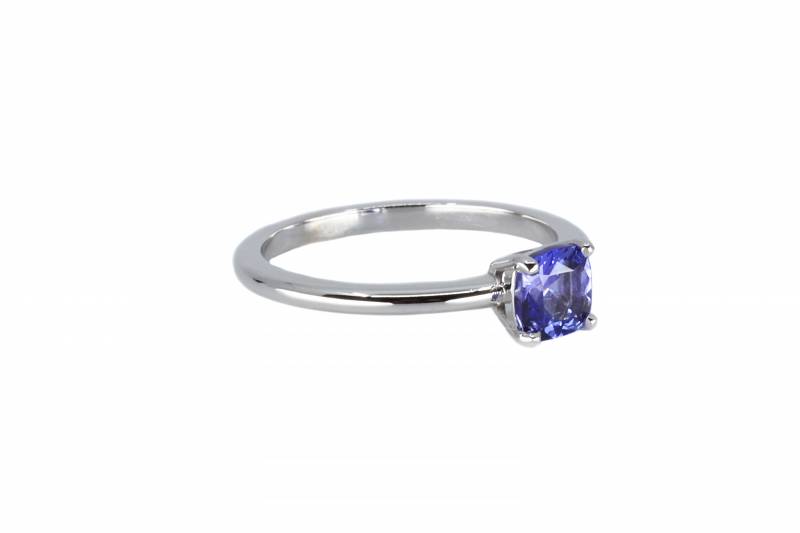 Bague or jaune, mahe&virgile, création, tanzanite, pierre de couleur, bordeaux, le bouscat, andernos, mérignac, acheter, unique, joaillier, cadeau, femme, bague, bijoux